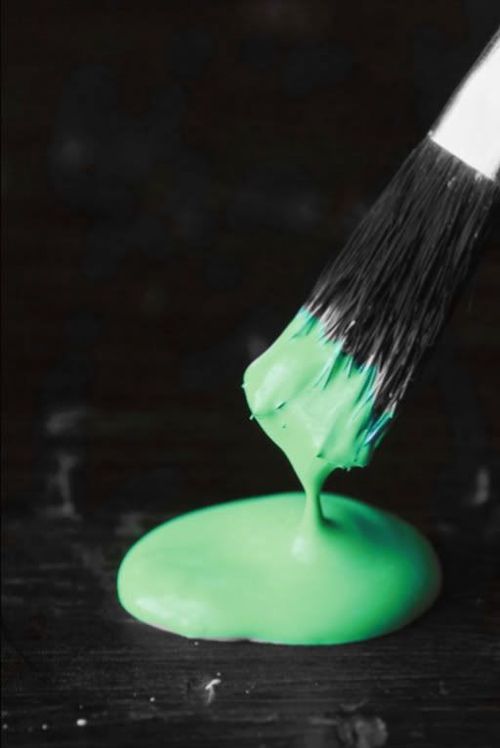 green-paint-brush-color