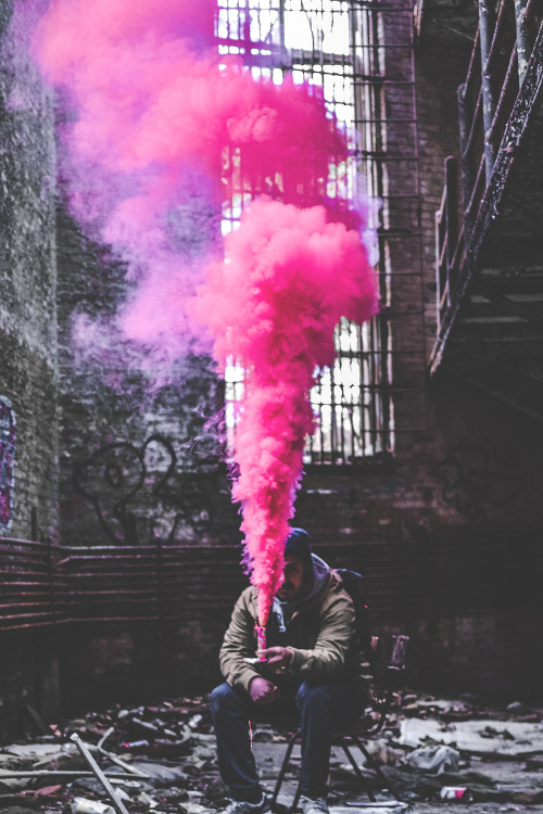 smoke-pink-burning