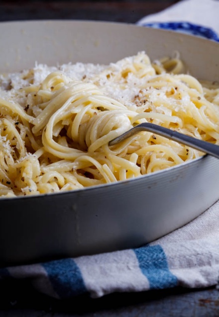 spaghetti-pasta-cheese-dinner
